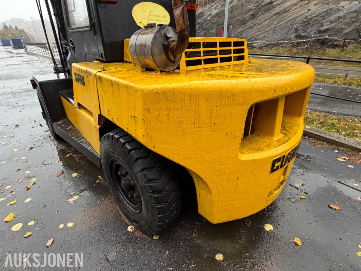 1982 Clark C500-Y35D Gaffeltruck, hydr gaffelspredning, tilt