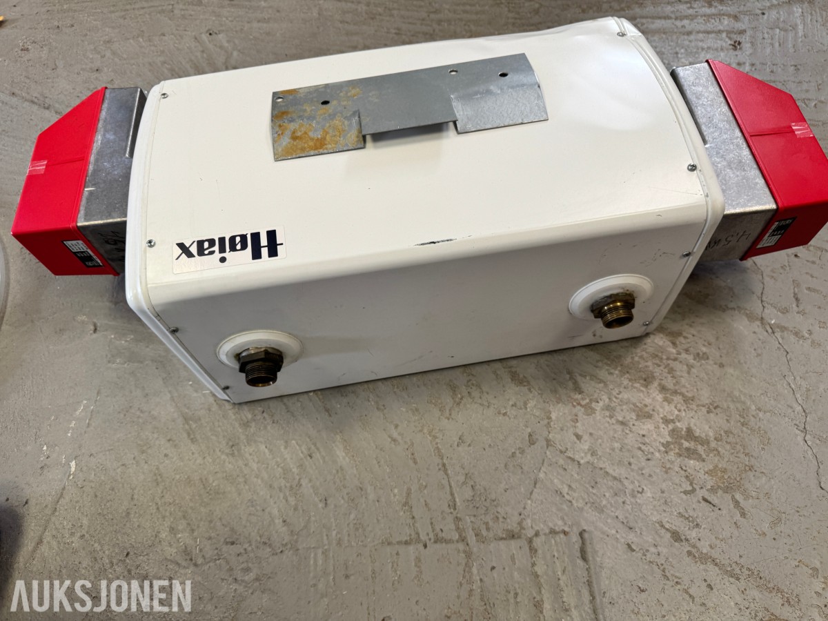 Høiax vannvarmer med 2x4,5 kW kolber 230/400 Volt. 
