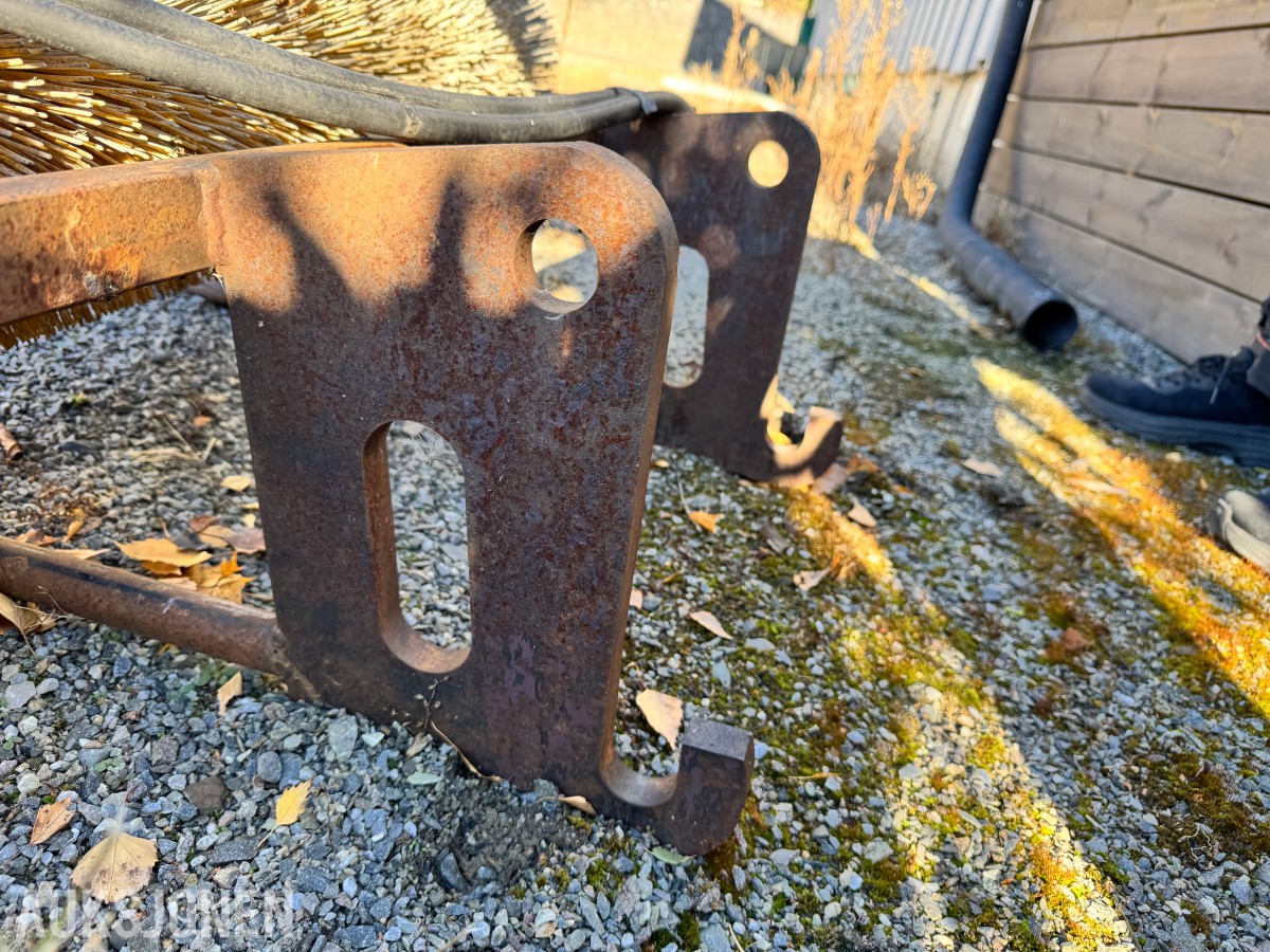 Hydraulisk kost for minilaster