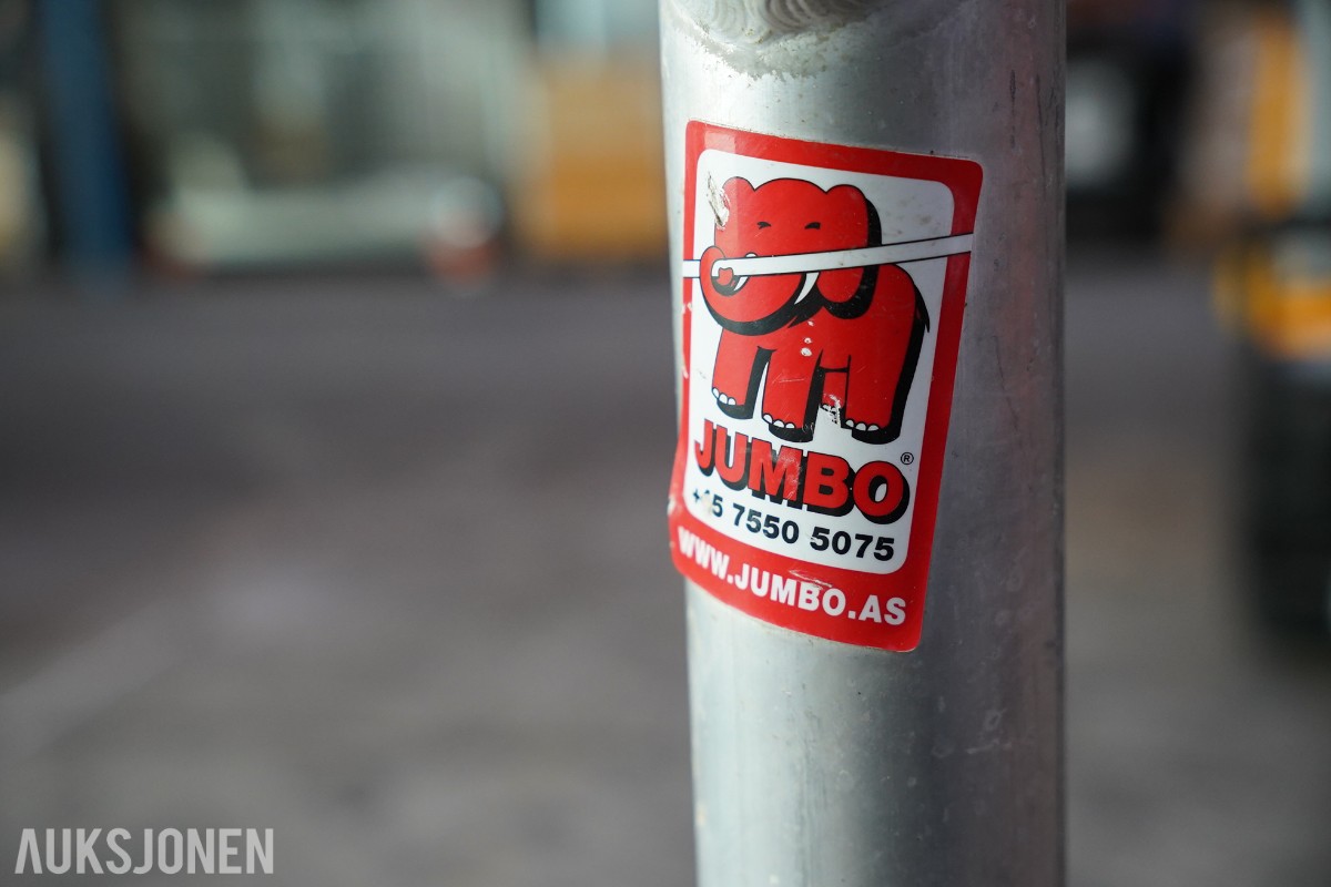 Jumbo aluminiumsstillas og Combisafe kantsikringskomponenter
