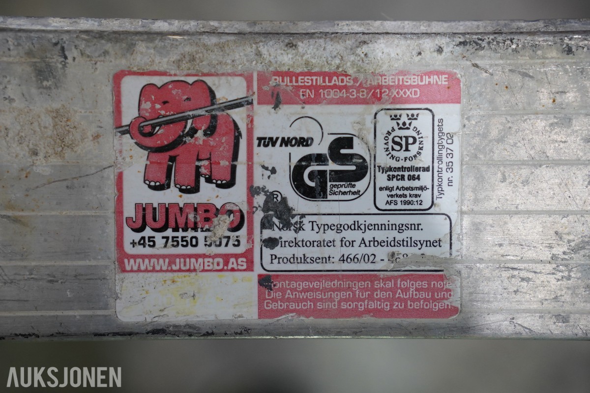Jumbo aluminiumsstillas og Combisafe kantsikringskomponenter