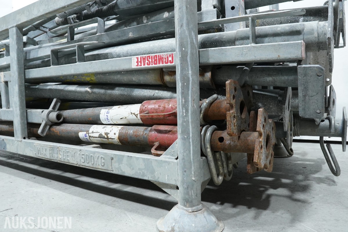Jumbo aluminiumsstillas og Combisafe kantsikringskomponenter