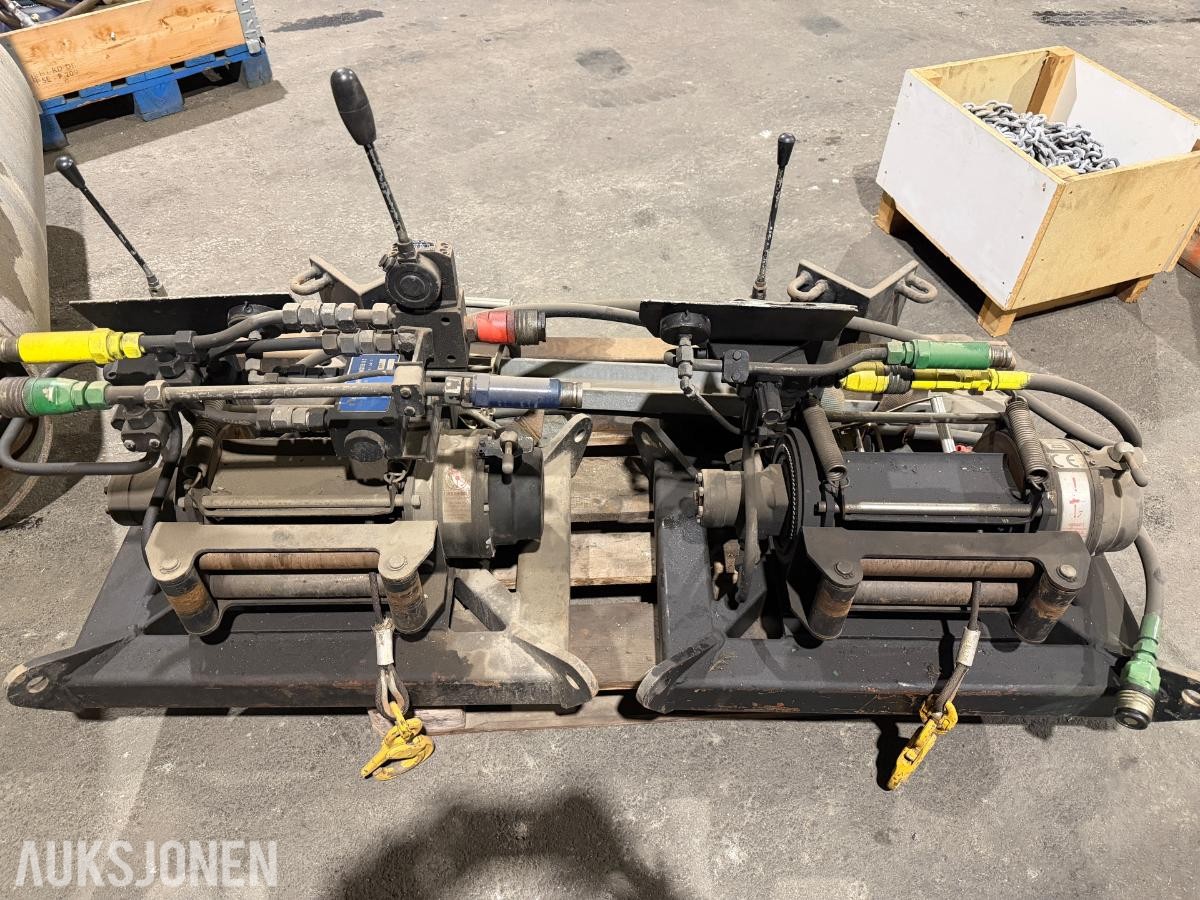 1997 3 x vinsjer med egen hydraulikkpumpe/motor