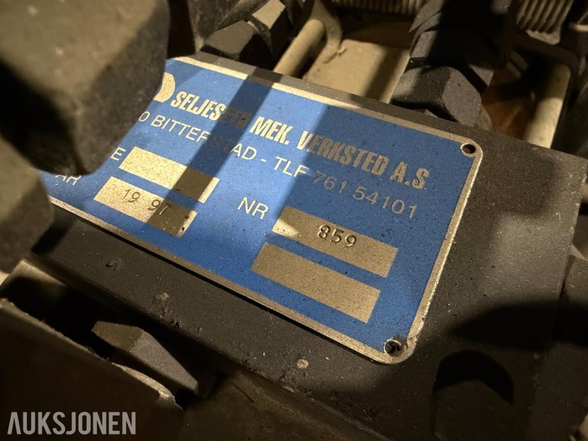 1997 3 x vinsjer med egen hydraulikkpumpe/motor