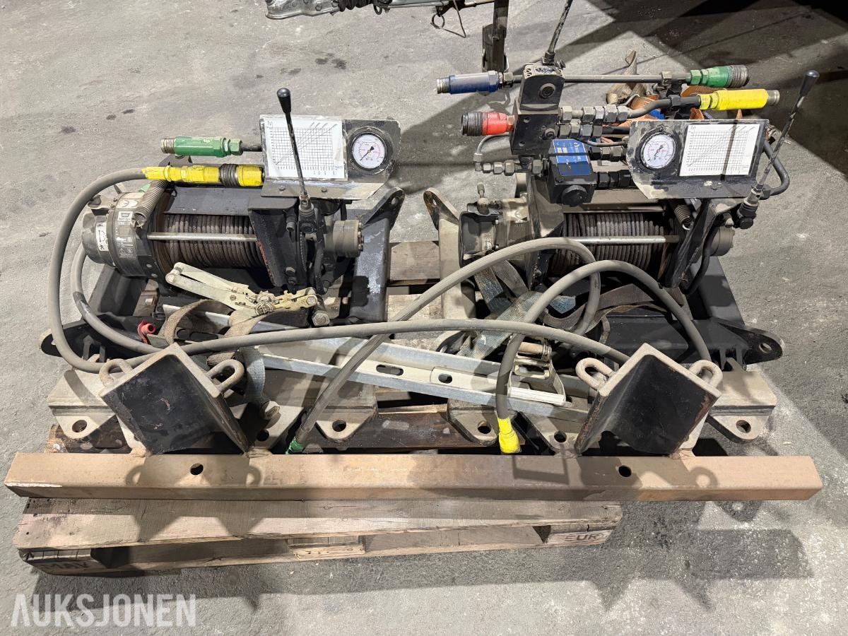 1997 3 x vinsjer med egen hydraulikkpumpe/motor