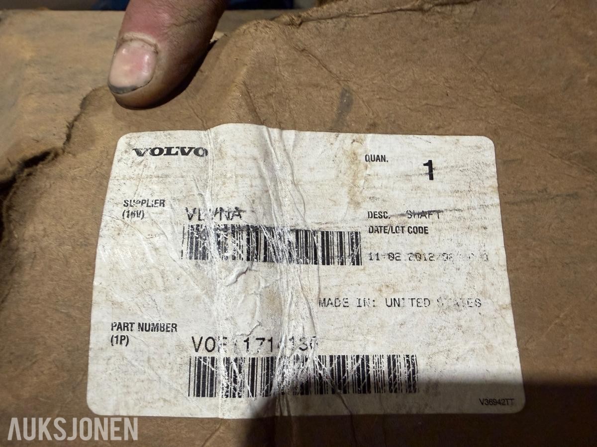 2 x  Ubrukte stikkakslinger til Volvo