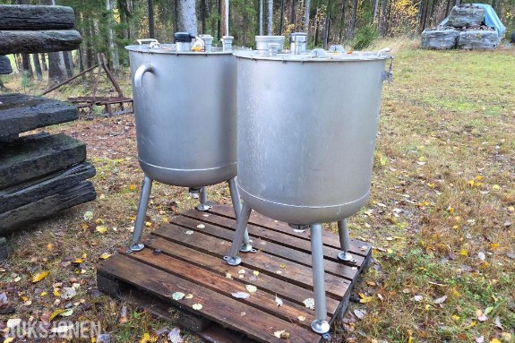 2 stk Rustfrie tanker