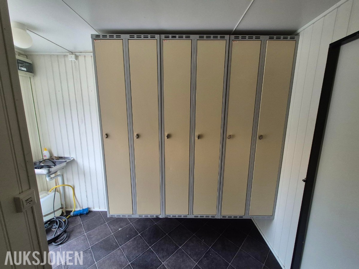 2012 Letthus mannskapsbrakke med WC