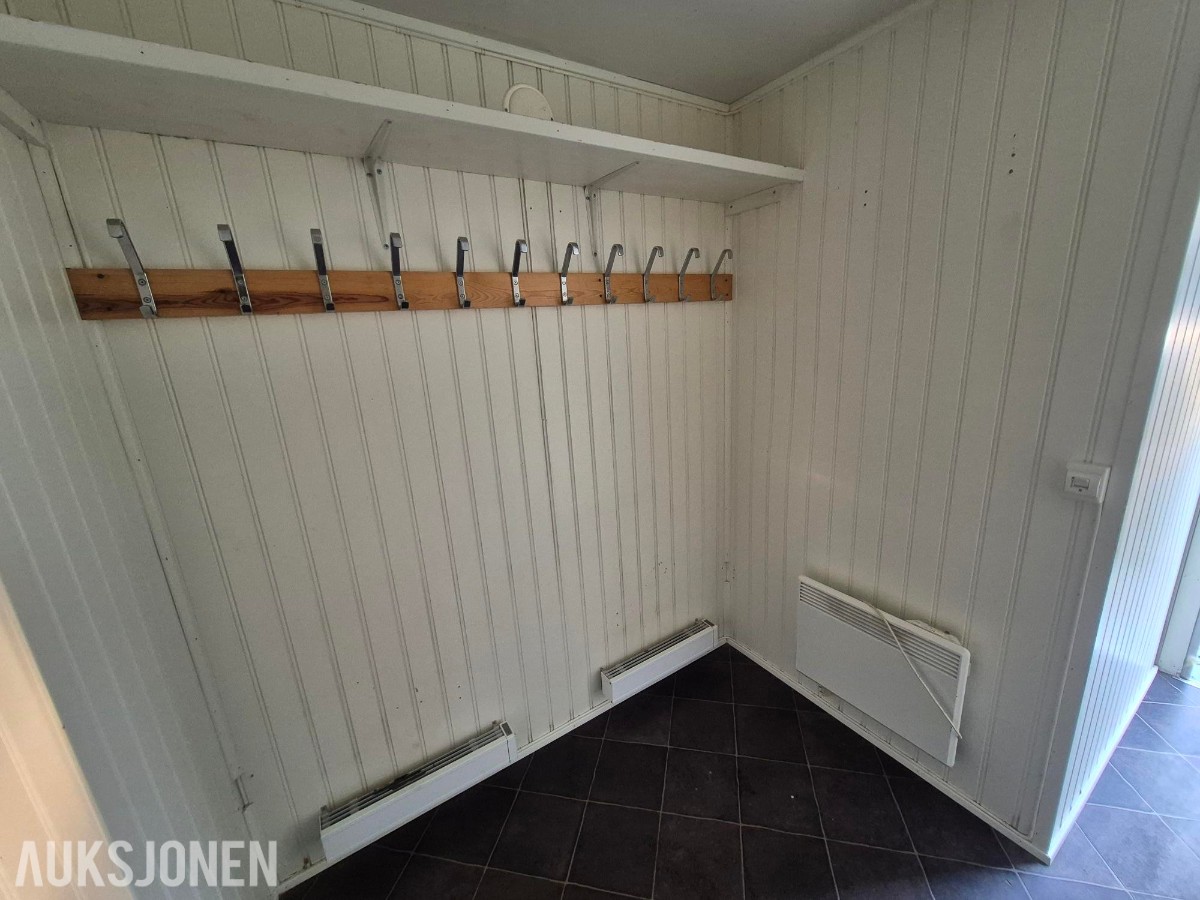 2012 Letthus mannskapsbrakke med WC
