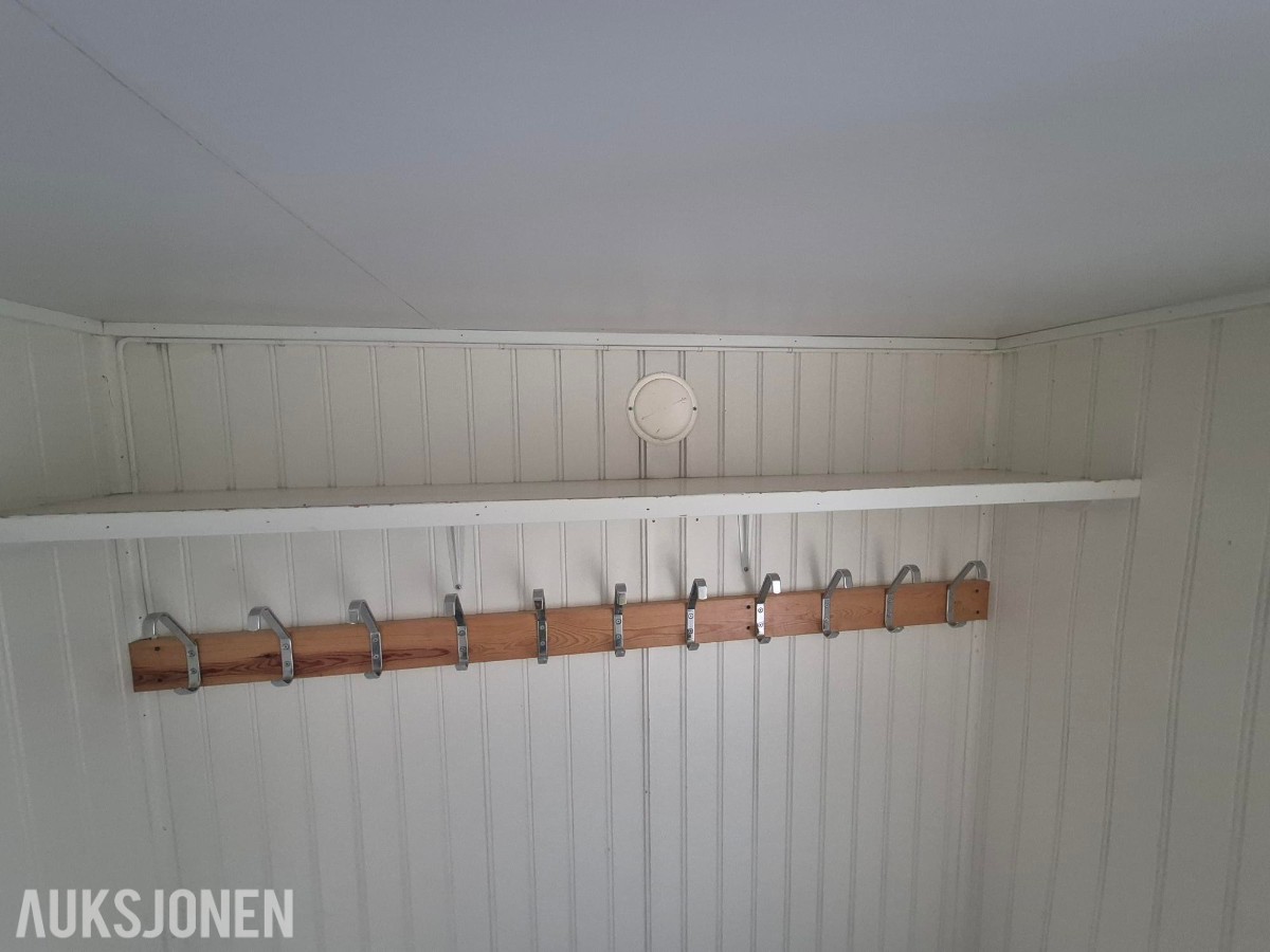 2012 Letthus mannskapsbrakke med WC