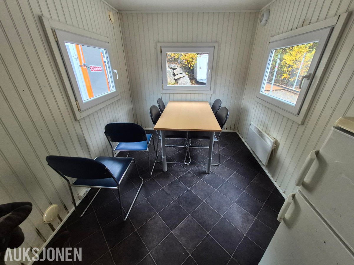 2012 Letthus mannskapsbrakke med WC
