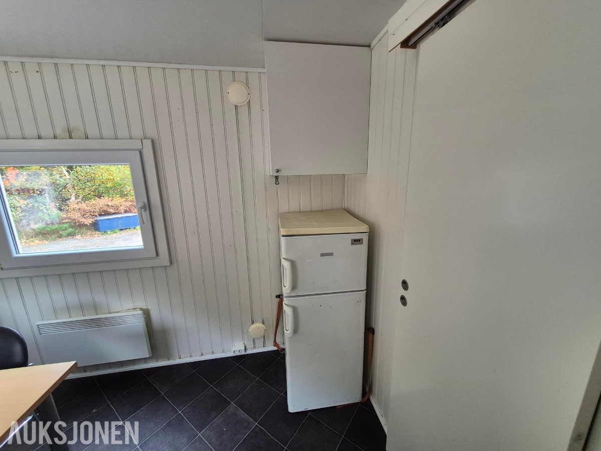 2012 Letthus mannskapsbrakke med WC