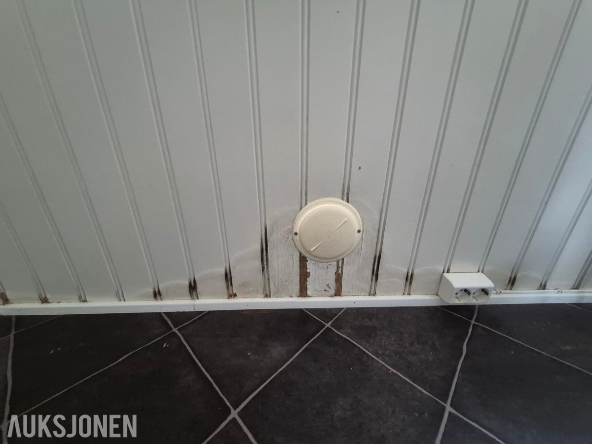 2012 Letthus mannskapsbrakke med WC