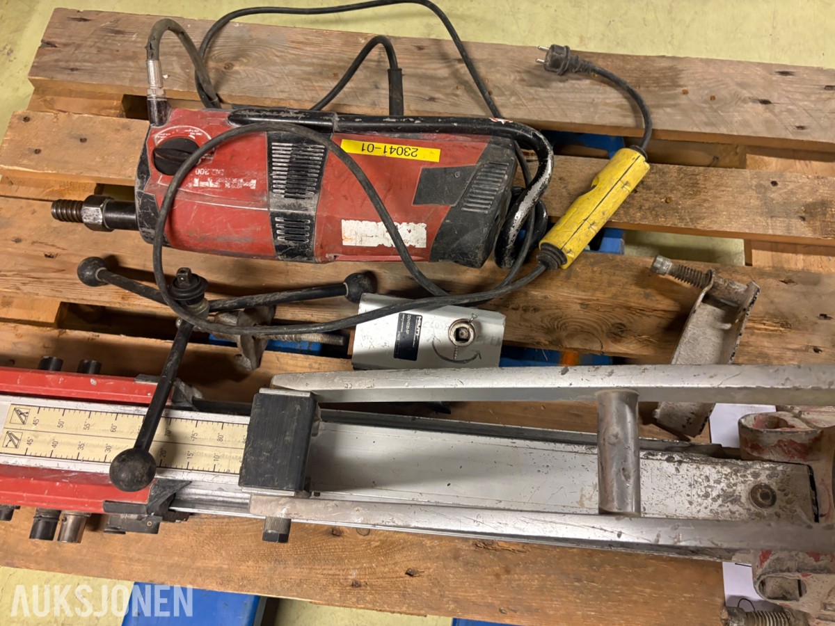 Hilti DD 200 kjernebormaskin med borstativ