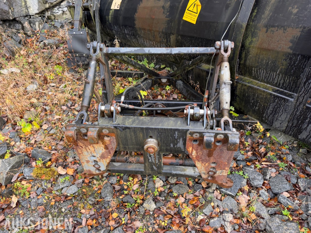 1998 Øveraasen DL 285 D diagonalplog