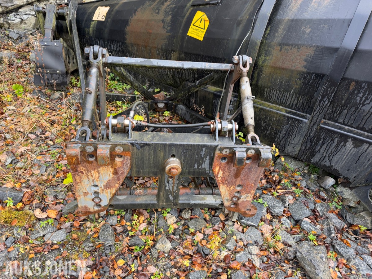 1998 Øveraasen DL 285 D diagonalplog