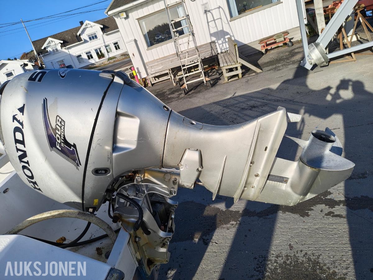 2000 Crescent 490 Sport – Honda 50 hk – Tiki henger