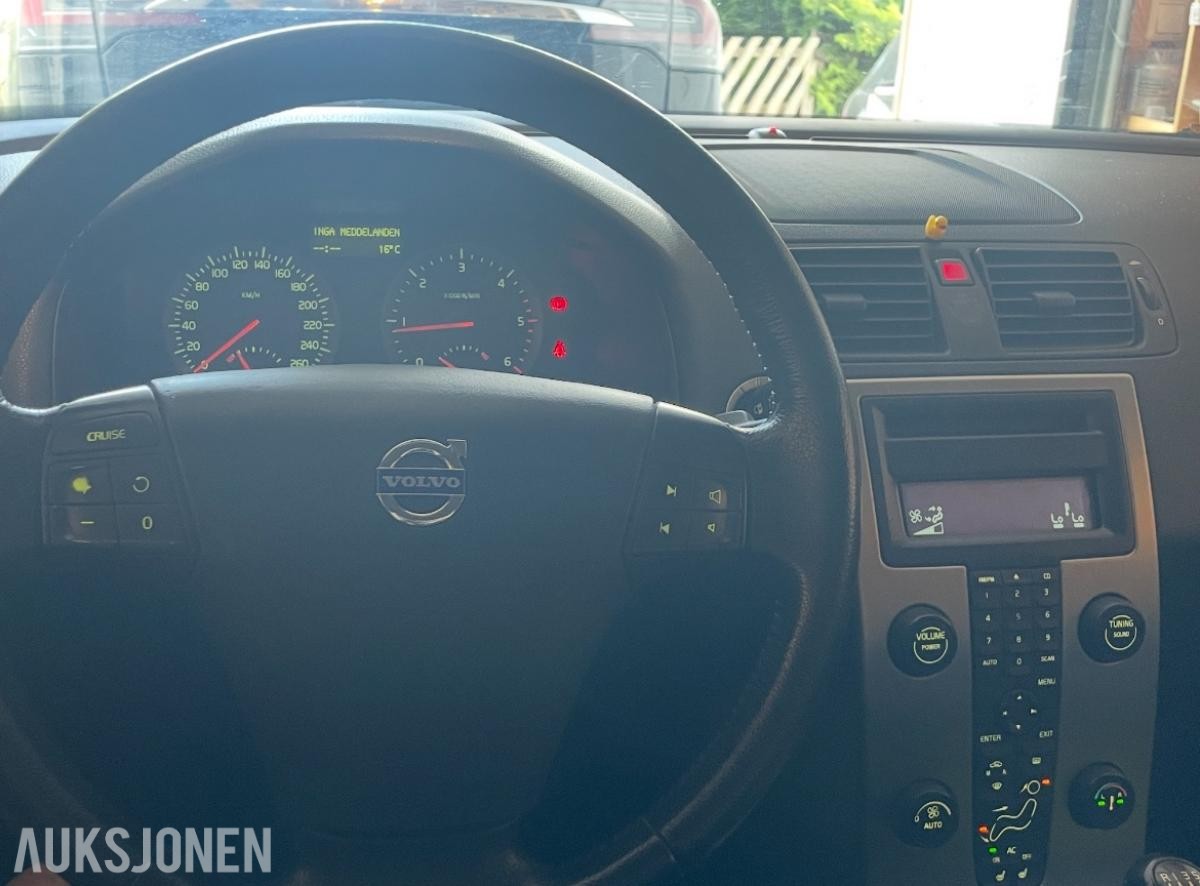 2004 Volvo S40 2.0 136hk rep objekt skinn eu ok 08.2028