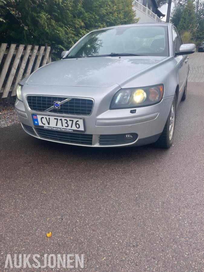 2004 Volvo S40 2.0 136hk rep objekt skinn eu ok 08.2028