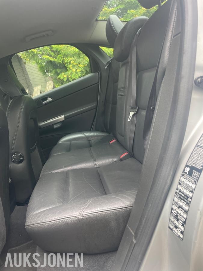 2004 Volvo S40 2.0 136hk rep objekt skinn eu ok 08.2028