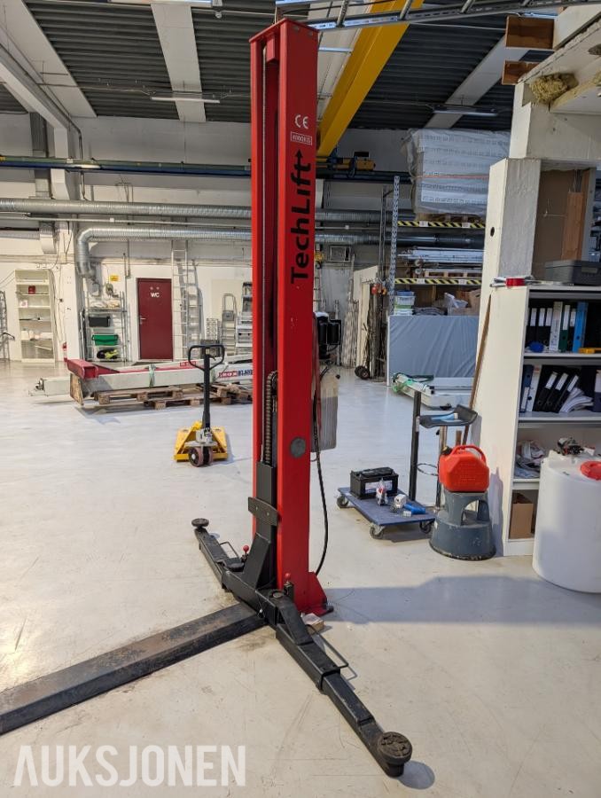 2013 TechLift T4 2-søylet løftebukk 4000 kg