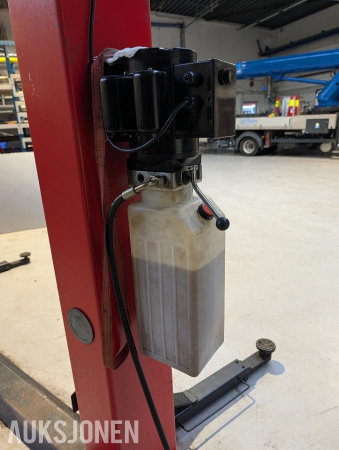 2013 TechLift T4 2-søylet løftebukk 4000 kg
