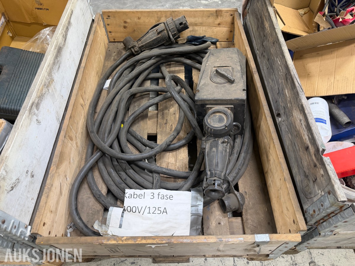 3-fase strømkabel 400V 125A med industrikontakter og bryterboks