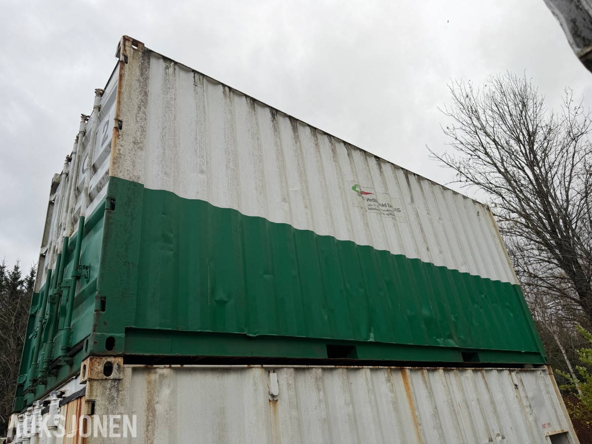 Lagercontainer med reolinnredning