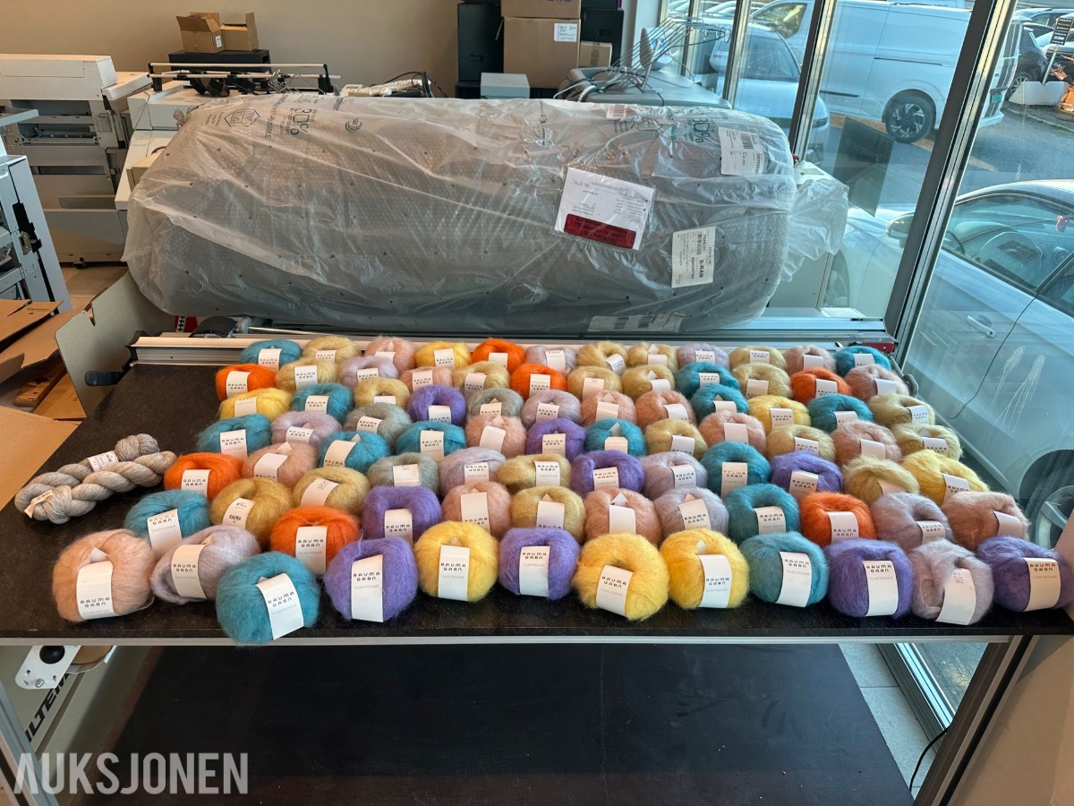 84 garnnøster Rauma Tjukk Mohair