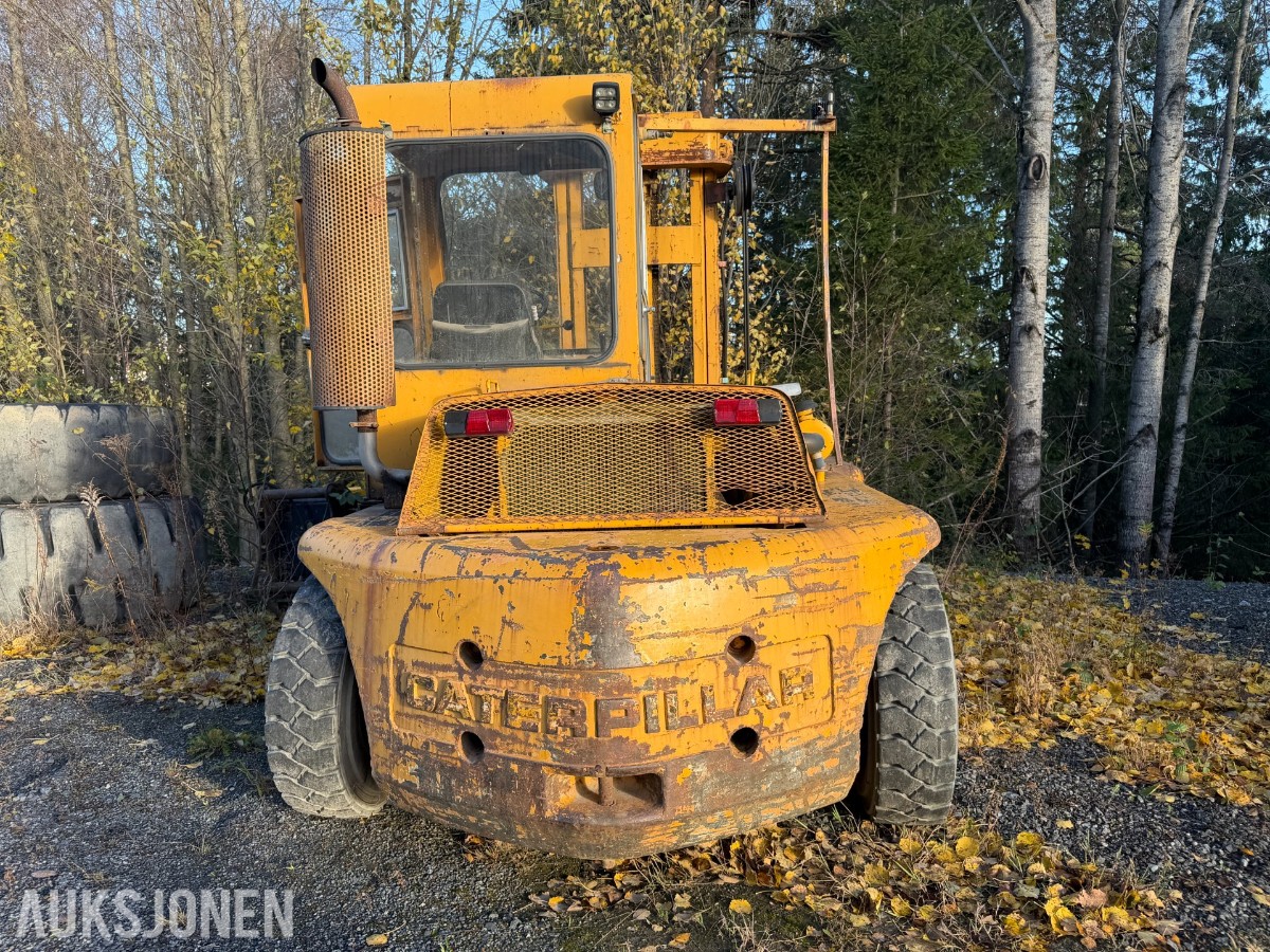 1974 Caterpillar B12 gaffeltruck, 5,4 tonn, lange gafler