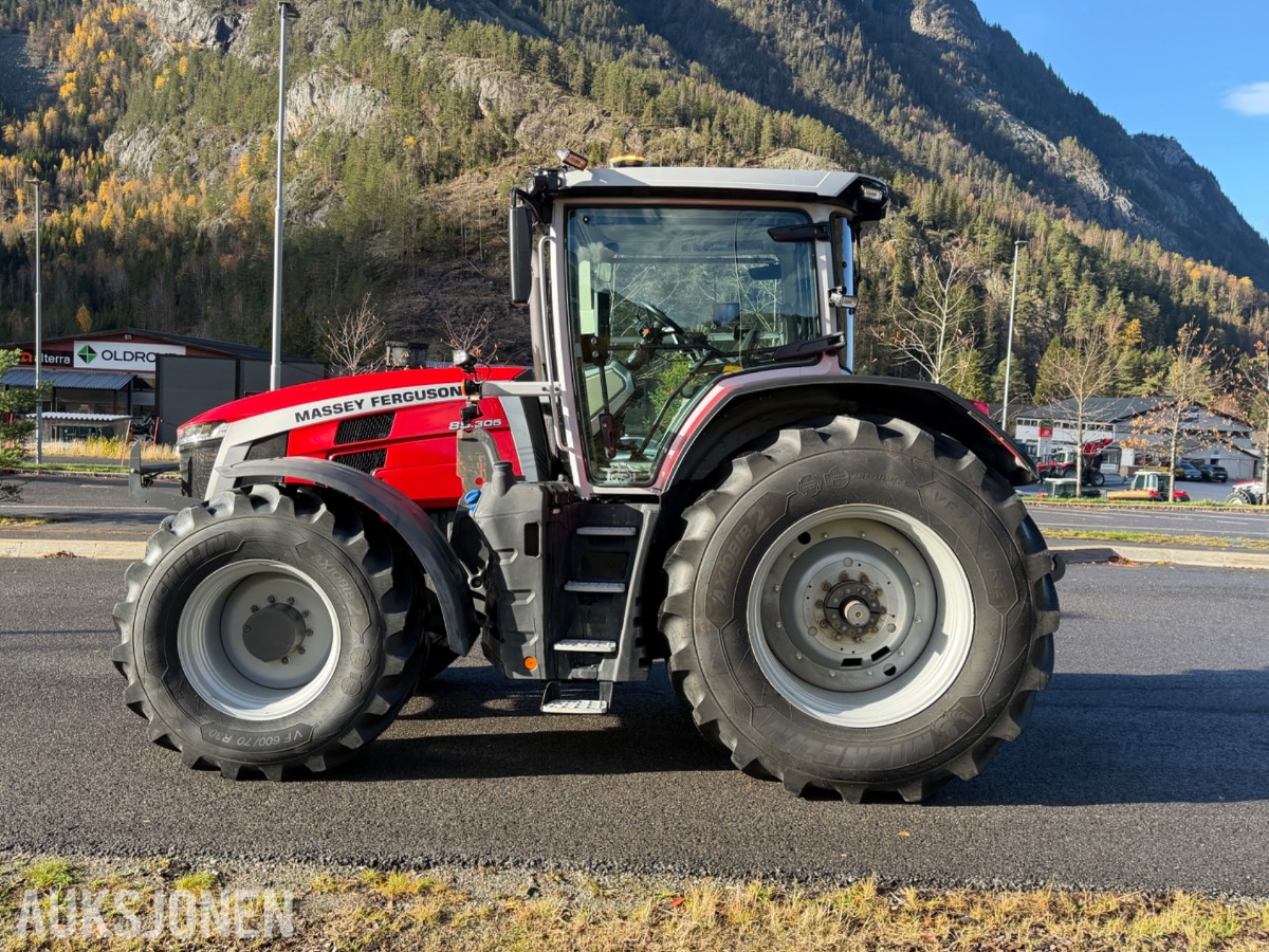 2023 Massey Ferguson 8S.305 Dyna-VT Traktor Frontlaster Fronthydraulikk Front-PTO