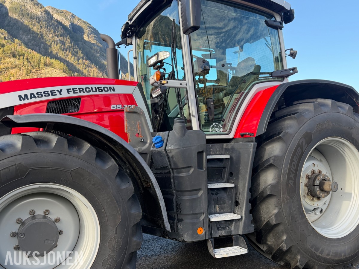 2023 Massey Ferguson 8S.305 Dyna-VT Traktor Frontlaster Fronthydraulikk Front-PTO