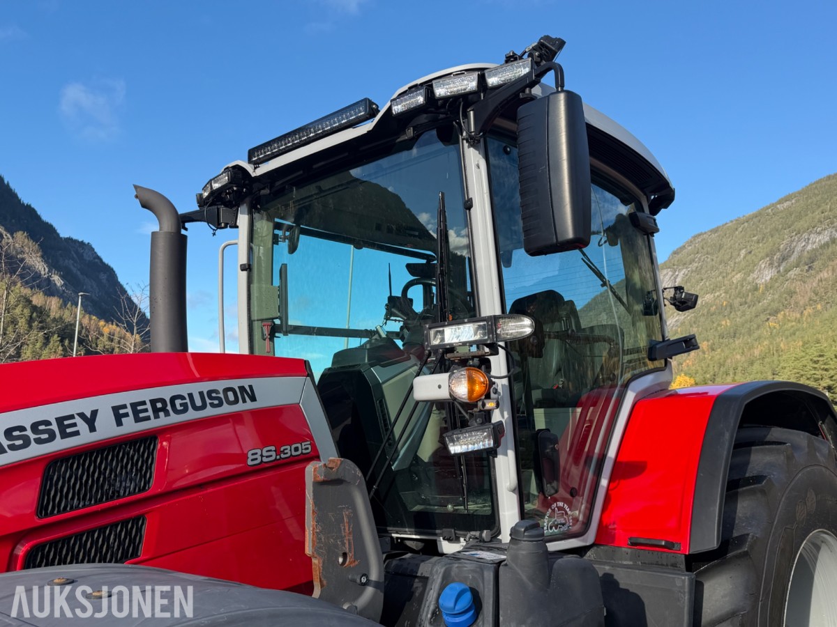 2023 Massey Ferguson 8S.305 Dyna-VT Traktor Frontlaster Fronthydraulikk Front-PTO