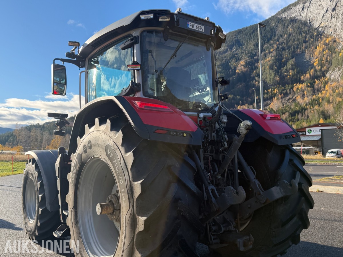 2023 Massey Ferguson 8S.305 Dyna-VT Traktor Frontlaster Fronthydraulikk Front-PTO