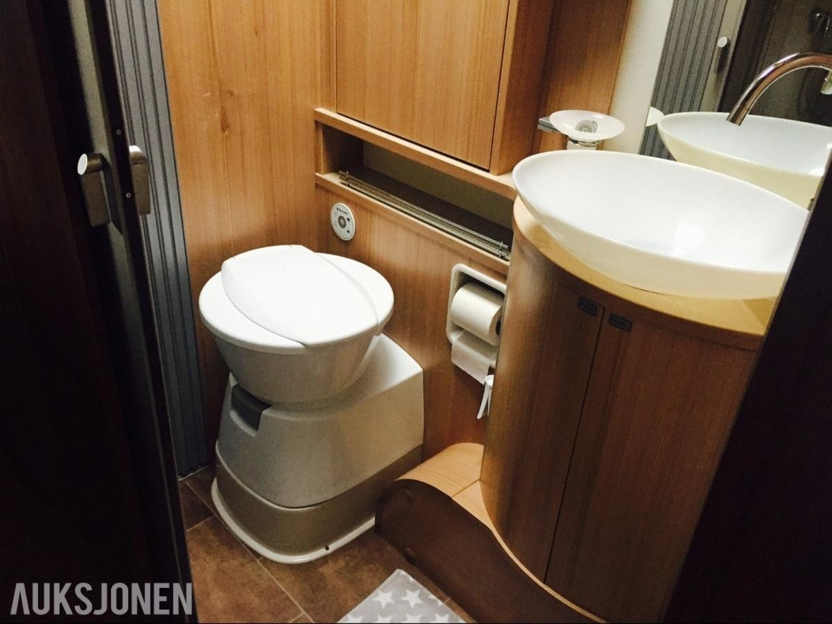 2011 Bürstner Elegance I 810 Campingbil