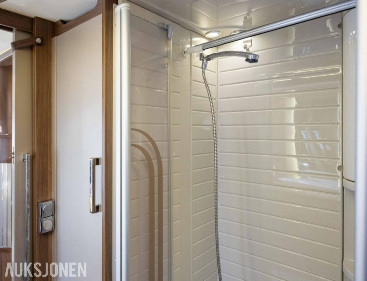 2011 Bürstner Elegance I 810 Campingbil