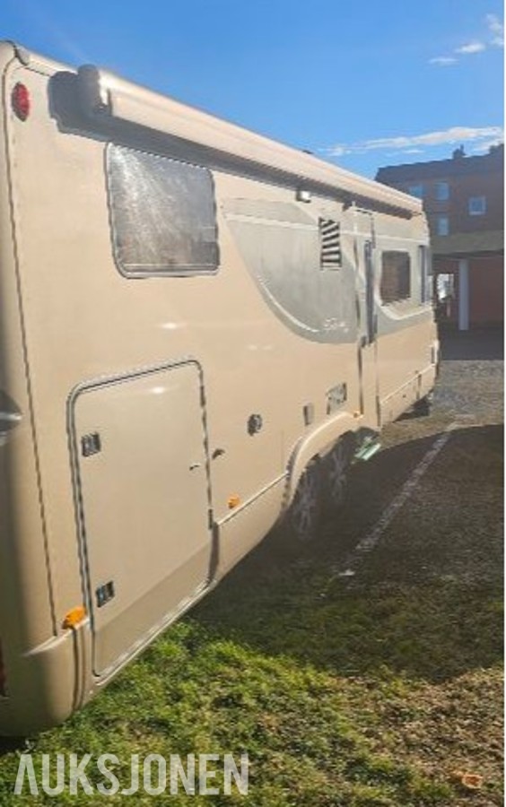 2011 Bürstner Elegance I 810 Campingbil