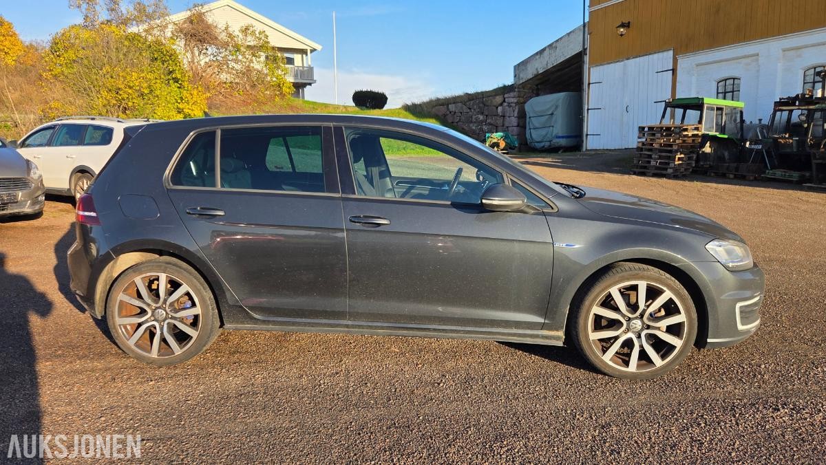 2016 Volkswagen GOLF GTE 1.4-150 Rep objekt , 185000km