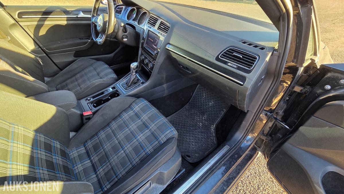 2016 Volkswagen GOLF GTE 1.4-150 Rep objekt , 185000km