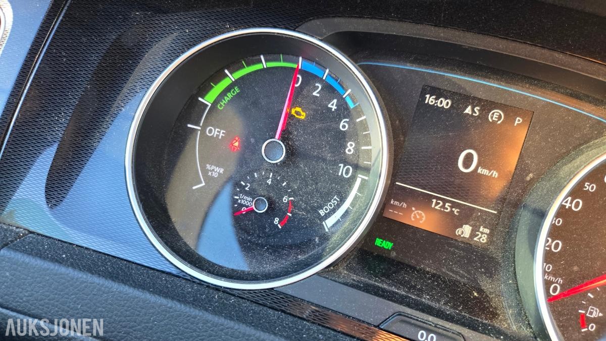 2016 Volkswagen GOLF GTE 1.4-150 Rep objekt , 185000km