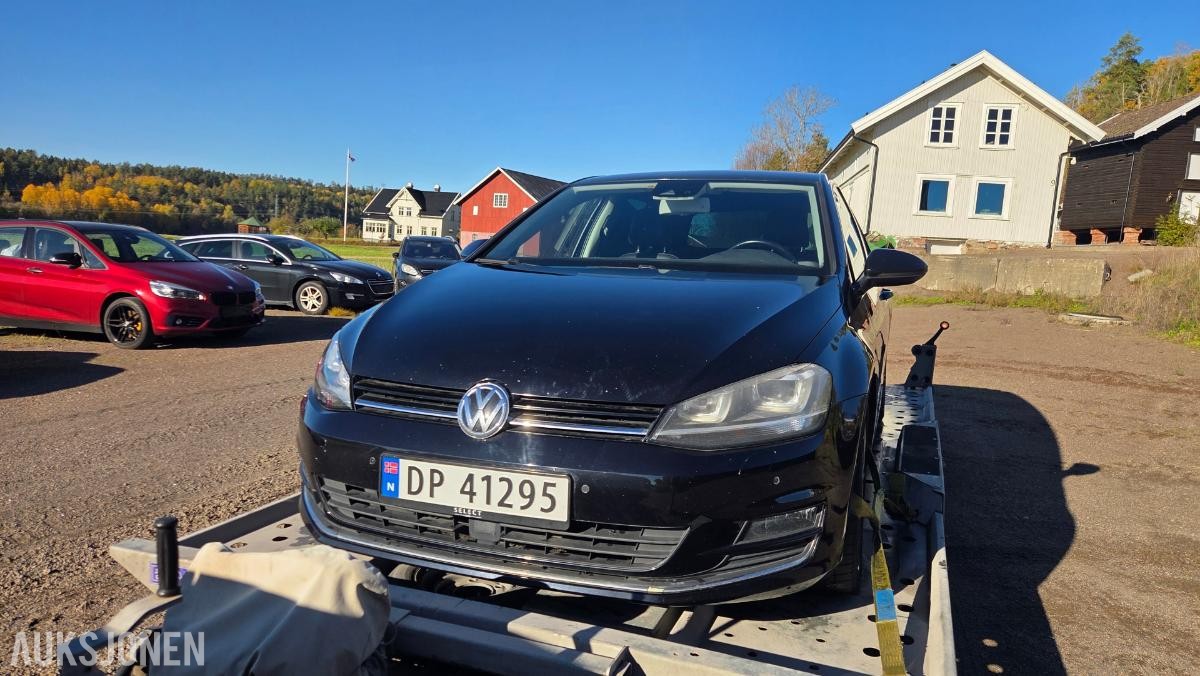 2014 Volkswagen GOLF 1.4-140 Rep objekt , 177000km