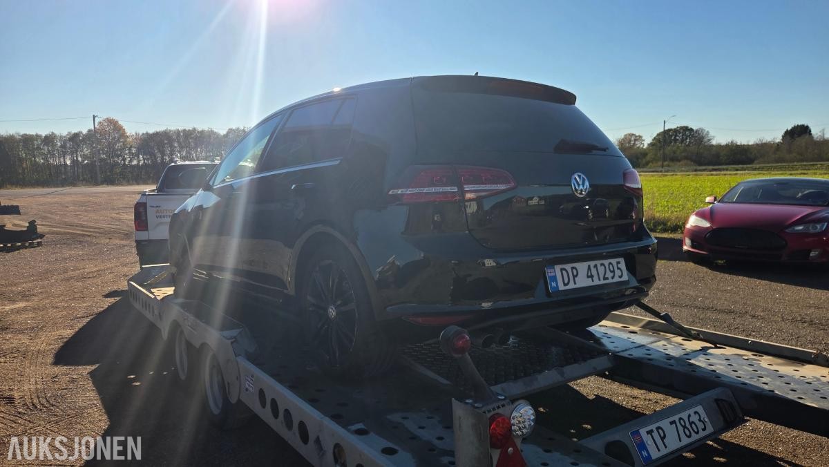 2014 Volkswagen GOLF 1.4-140 Rep objekt , 177000km