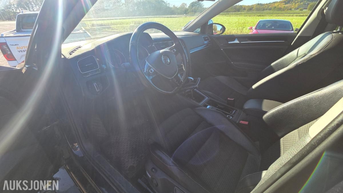 2014 Volkswagen GOLF 1.4-140 Rep objekt , 177000km