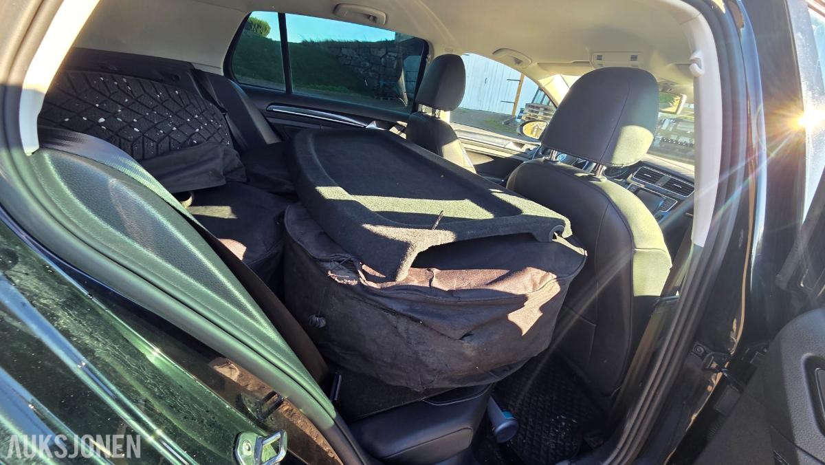 2014 Volkswagen GOLF 1.4-140 Rep objekt , 177000km