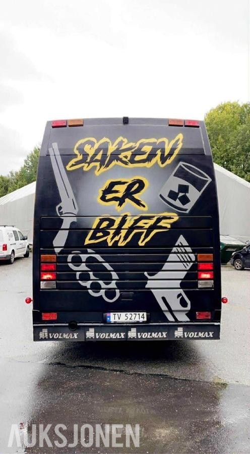 1990 Scania 3-serie russebuss – 12,4 meter – Lyd- og lysoppsett