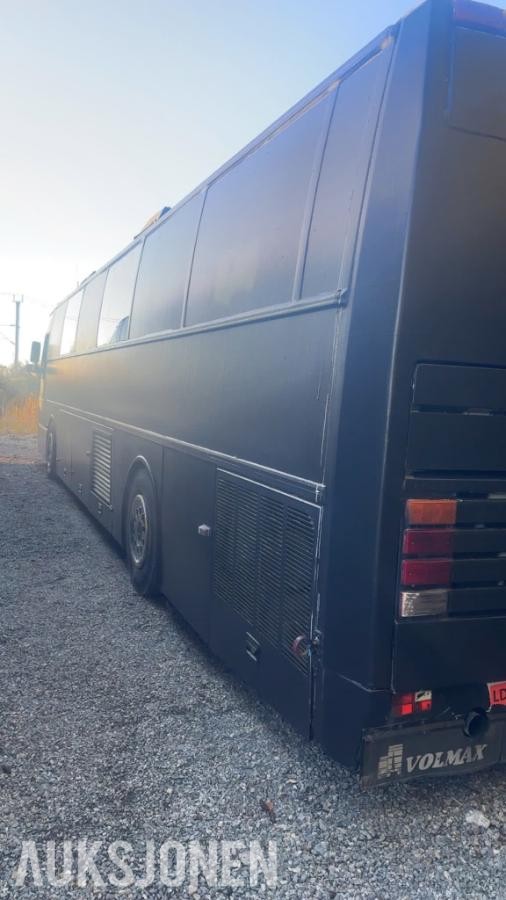 1990 Scania 3-serie russebuss – 12,4 meter – Lyd- og lysoppsett