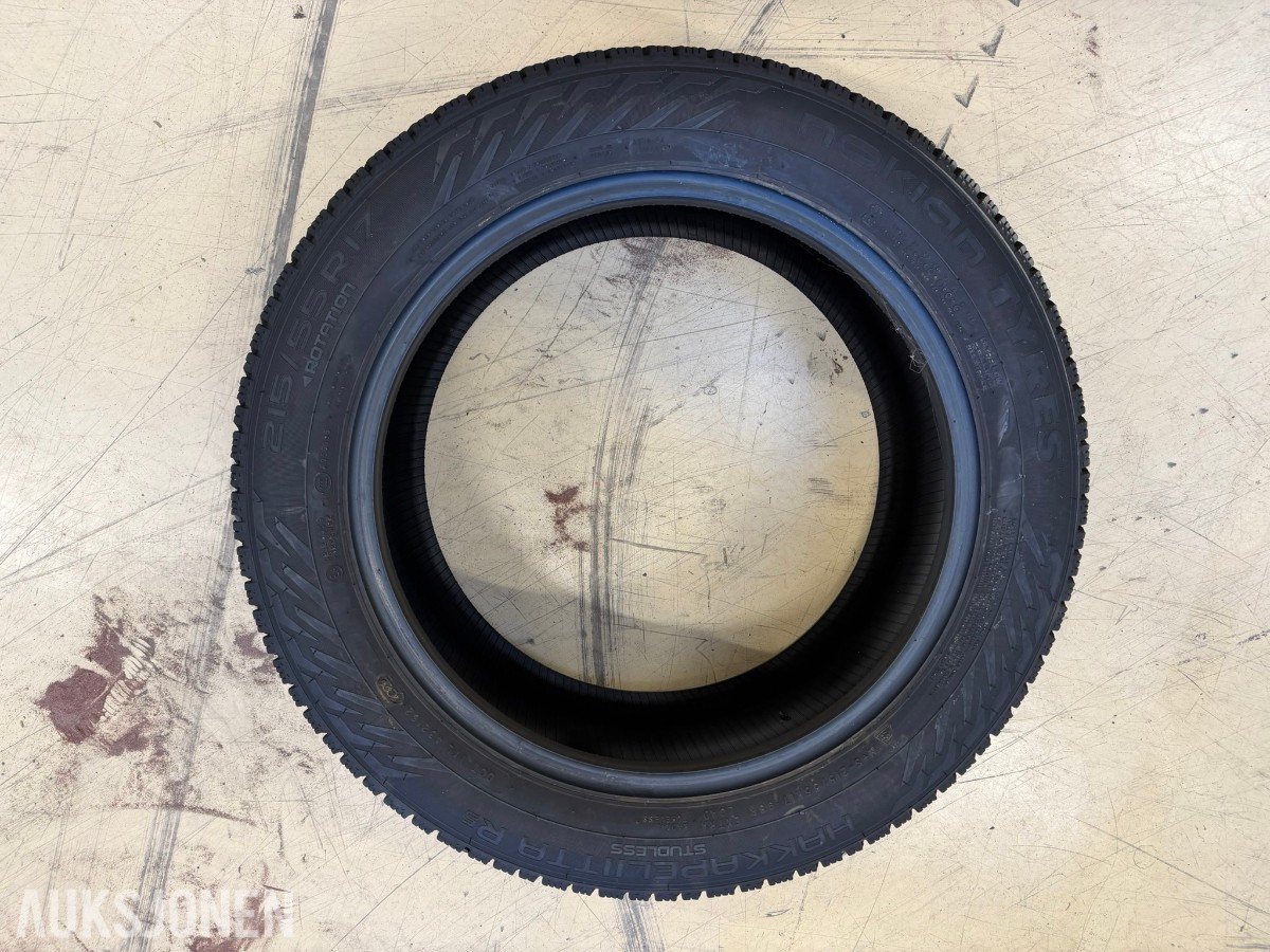 2022 Nokian Tyres Hakkapeliitta R5 piggfrie vinterdekk 215/55R17