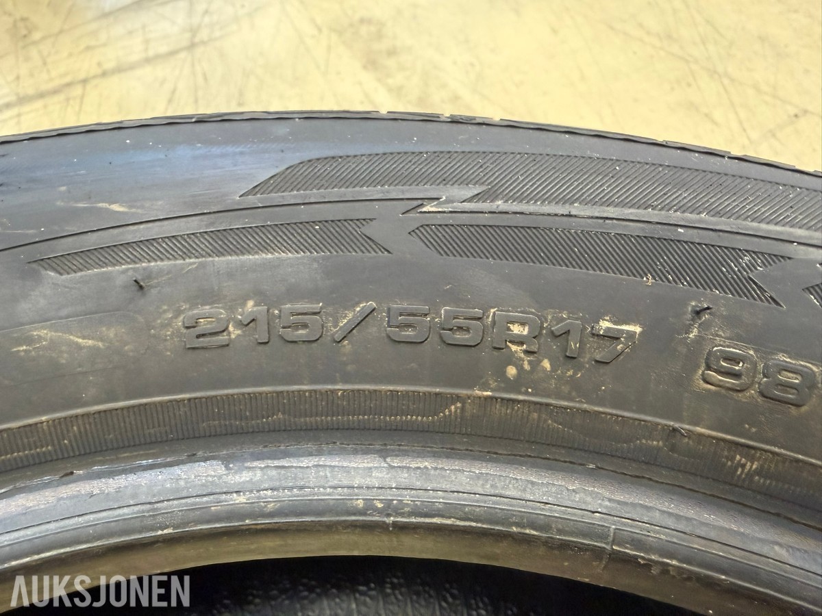 2023 Goodyear vinterdekk 215/55R17 98T - 4STK