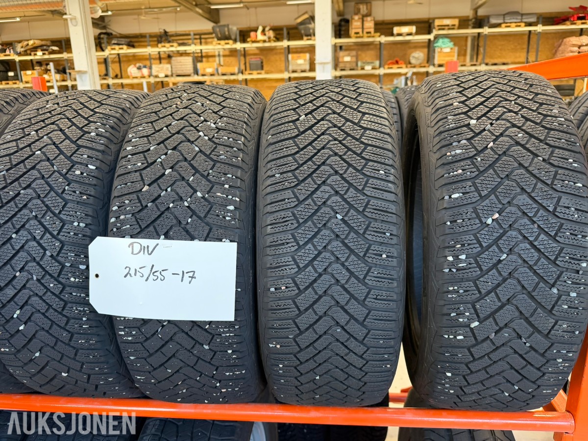 2023 Goodyear vinterdekk 215/55R17 98T - 4STK