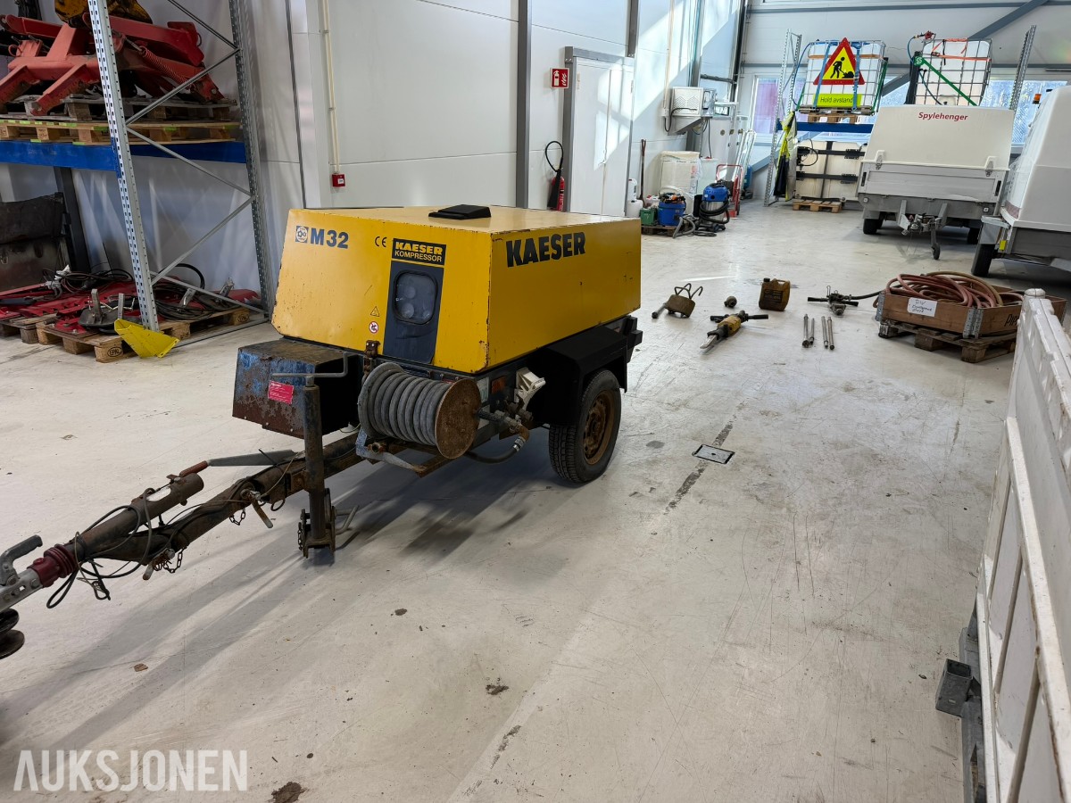 1997 Kaeser M32 kompressor med utstyr